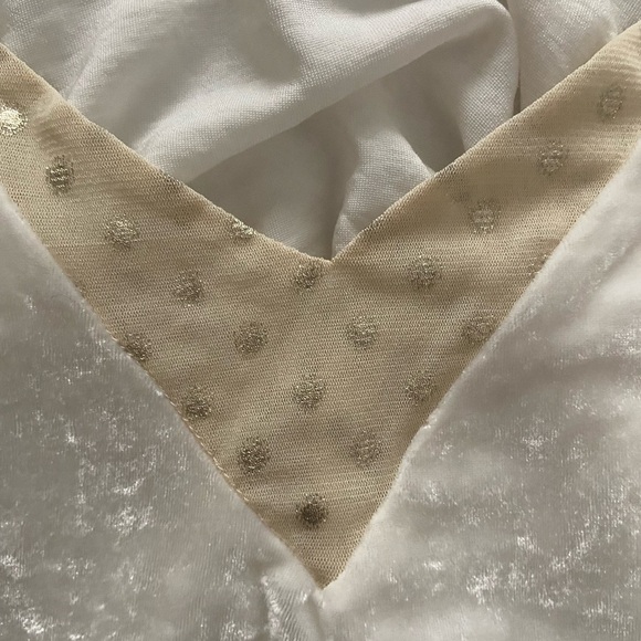 Zara Basic Trafalac White soft tank top - Picture 2 of 4